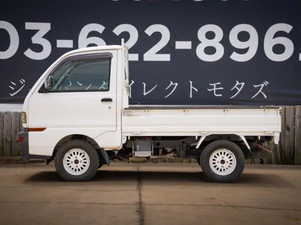 1998 Mitsubishi Minicab - Image 9