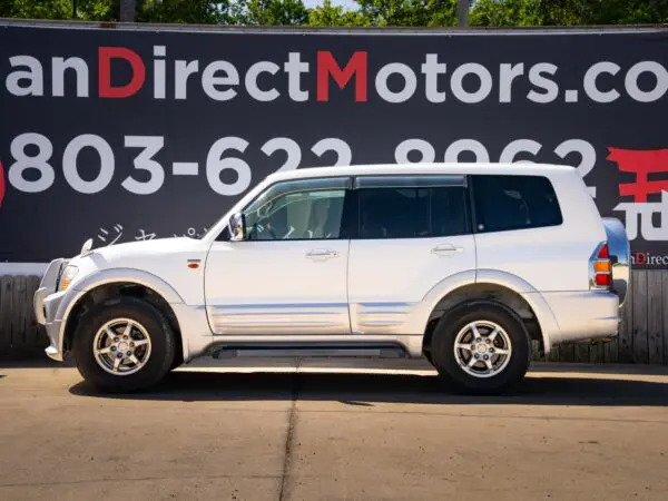 2000 Mitsubishi Pajero Exceed 4x4 - Image 8