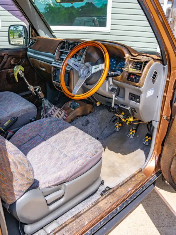 2000 Mazda AZ Offroad - Image 18