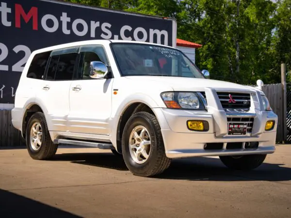 2000 Mitsubishi Pajero Exceed 4x4 - Image 3