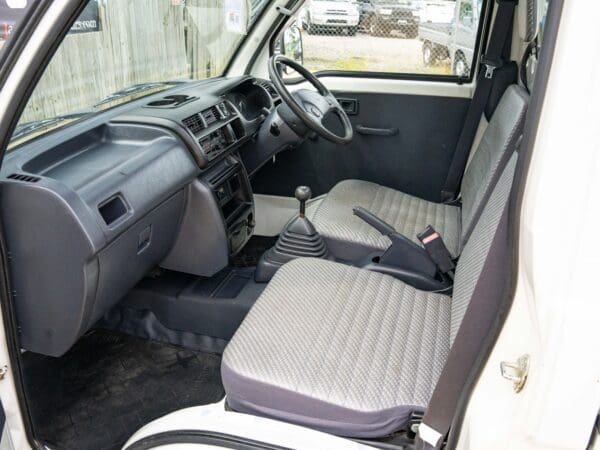 1999 Daihatsu Hijet - Image 10