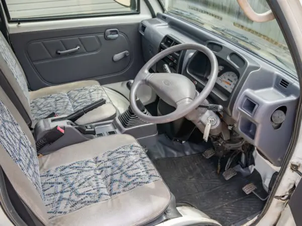 1998 Mitsubishi Minicab - Image 10